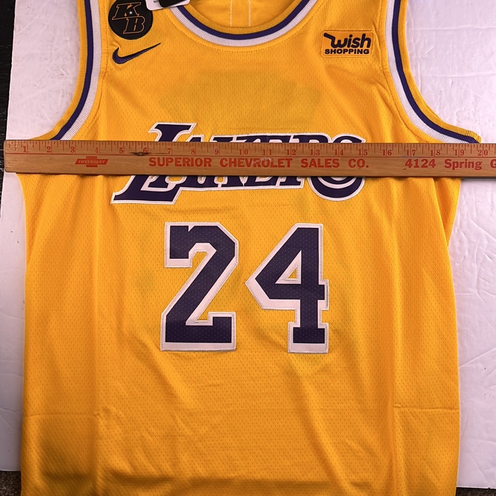 Kobe Bryant Los Angeles Lakers Basketball Jersey Yellow Purple - Size Medium 44 - Picture 5 of 6